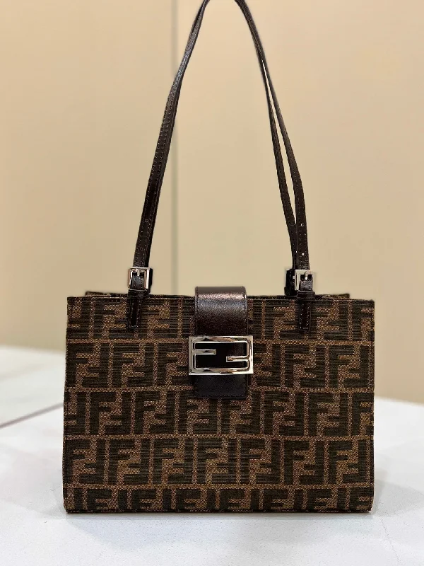 Fendi tote bags with a thermal - insulated pocket for keeping drinks hot or coldFendi Baguette Tote Brown For Woman 11in/28cm