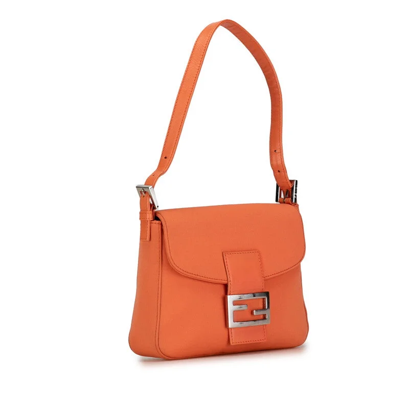 Fendi tote bags with a spacious interior and multiple pockets for daily essentialsFendi Mamma Bucket 26325 Orange   Fendi