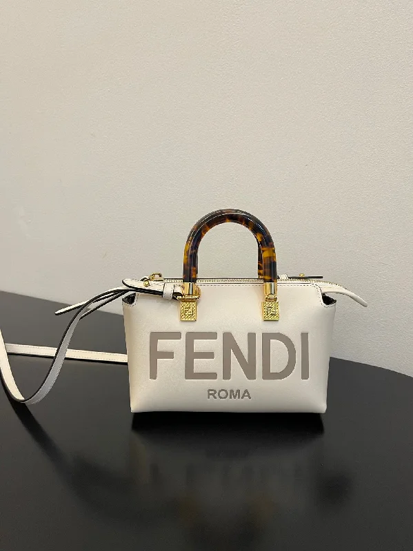 Ladies Fendi shoulder bags with a magnetic - closure flap for easy opening and closingFendi By The Way White Mini Bag For Woman 17cm/6.5in