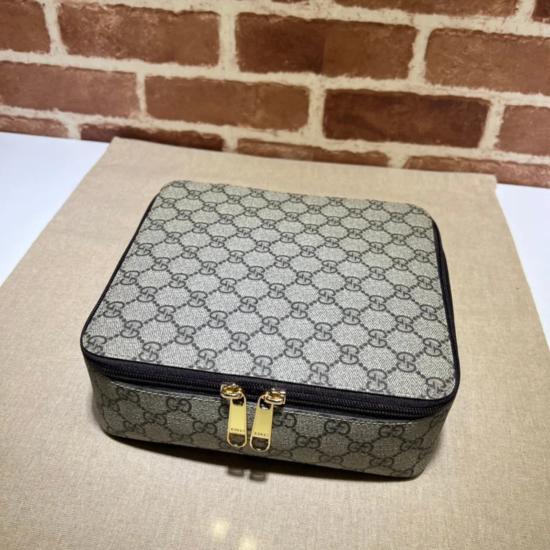 Women Gucci bags with a chain - link trim and a leather bodyGucci  Luxury -  Bags - 529