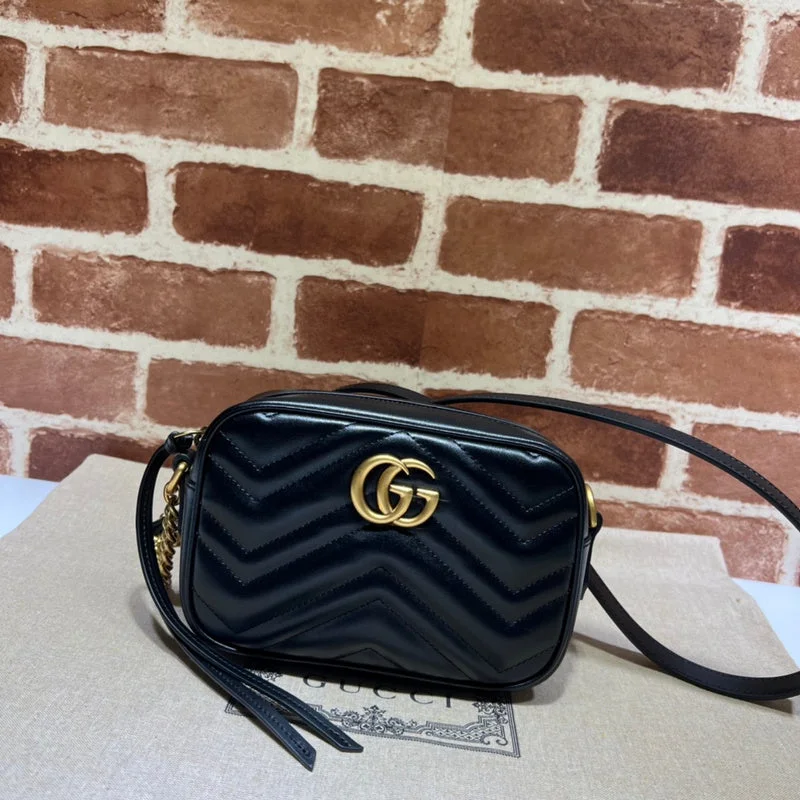 Women Gucci bags with a snap - button closure and a decorative charmGucci  Luxury -  Bags - 500